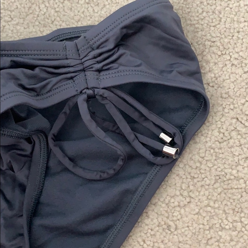 bikini bottoms - Picture 2 of 2
